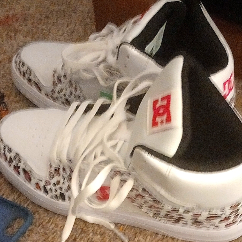 COPY - Wmns DC skateboard shoes